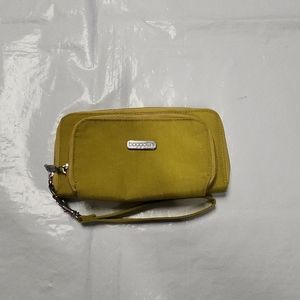 BAGGALLINI Nylon Wristlet Wallet Clutch Purse Yellow